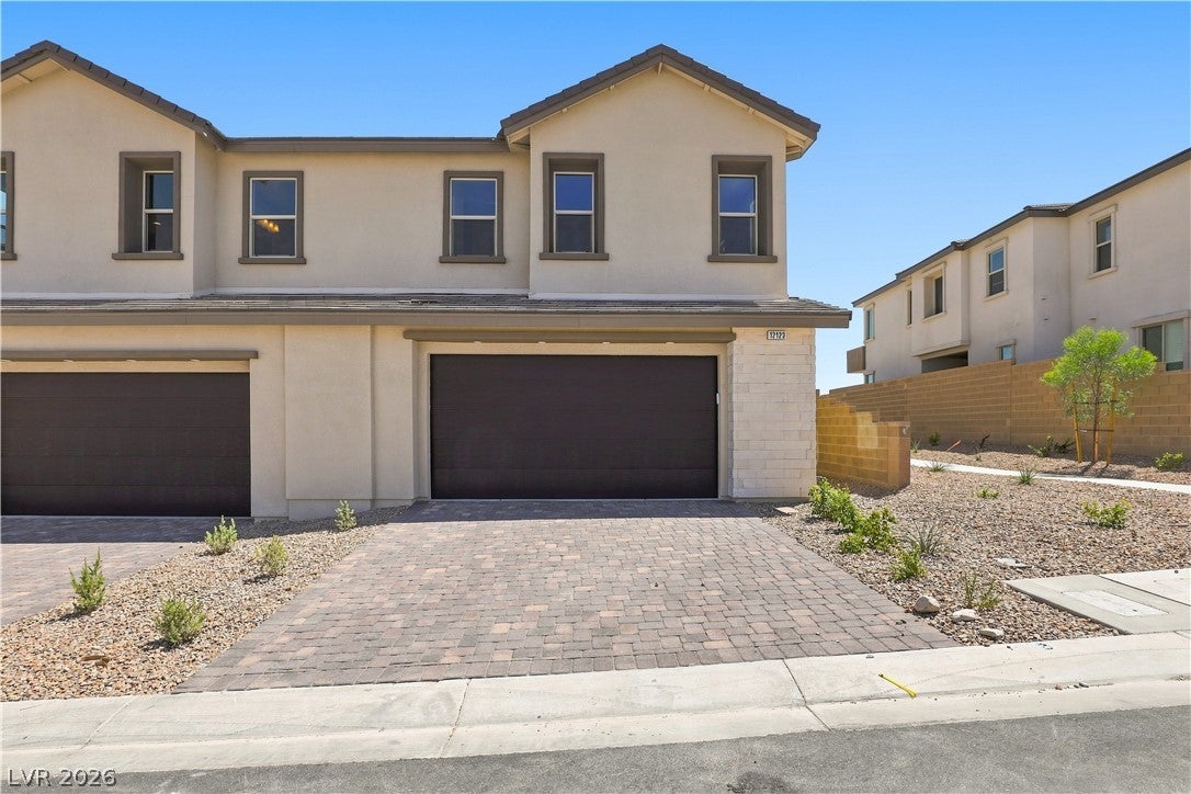 12123 Red Iris Ave