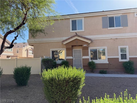 Townhouse For Sale - 5551 Box Cars Court #103<br/> Las Vegas, NV 89122