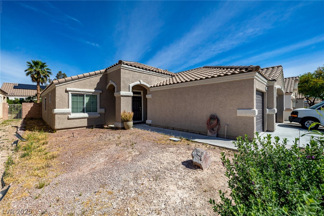 3924 W Colton Avenue