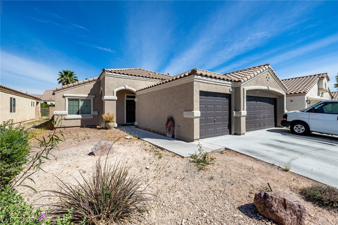 3924 W Colton Avenue