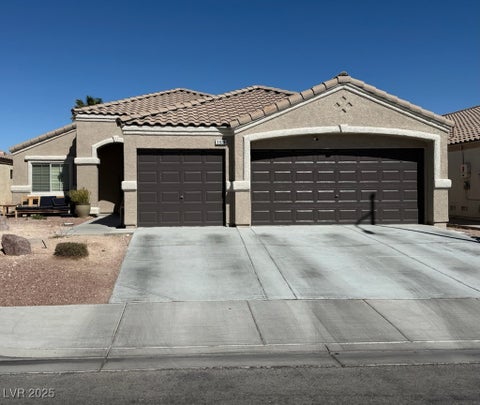 Homes For Sale - 3924 W Colton Avenue<br/> North Las Vegas, NV 89032
