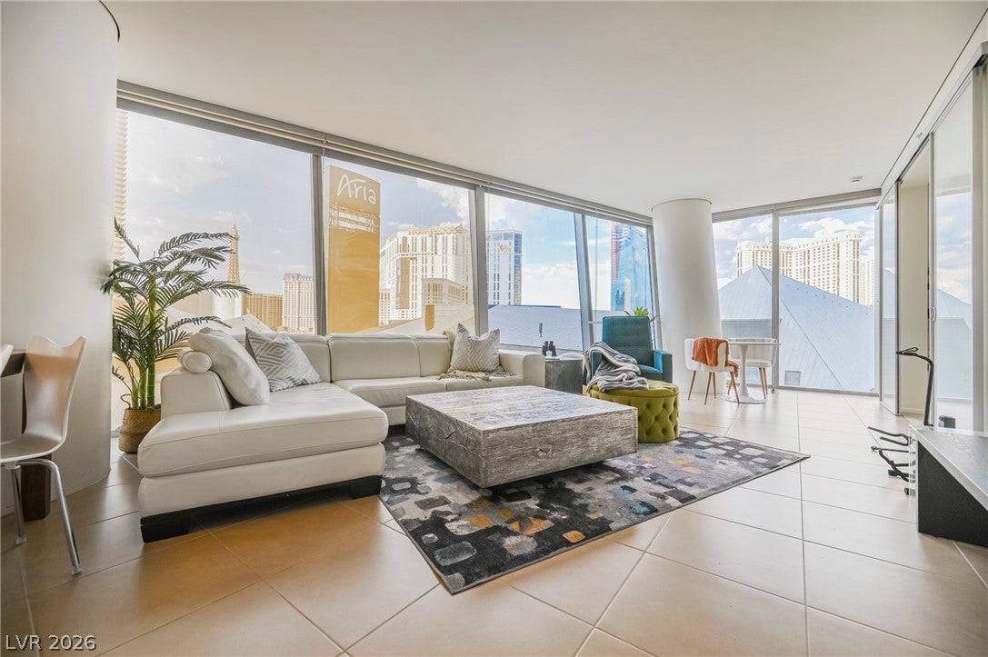 3722 Las Vegas Boulevard 306