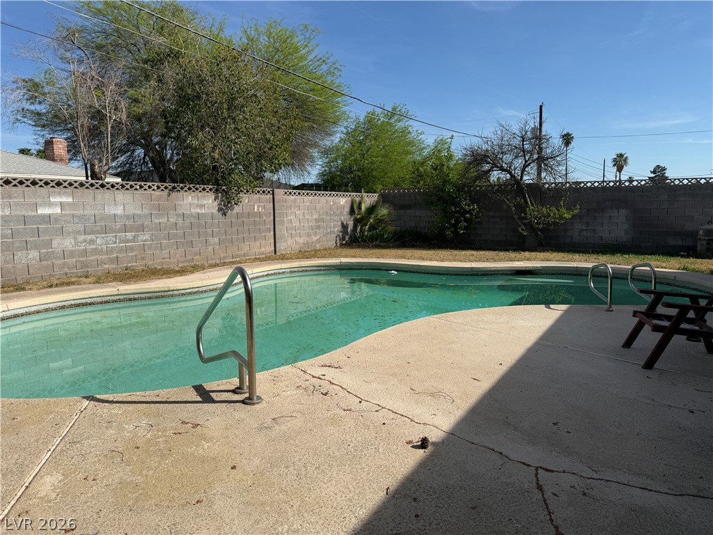 1904 Stonehaven Drive