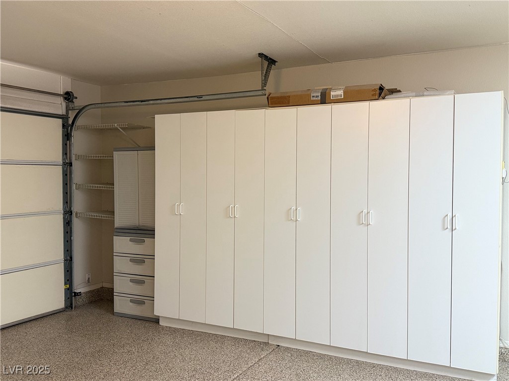 Las Vegas, Nevada 89134, United States, 2 Bedrooms Bedrooms, ,2 BathroomsBathrooms,Residential,Active,198125