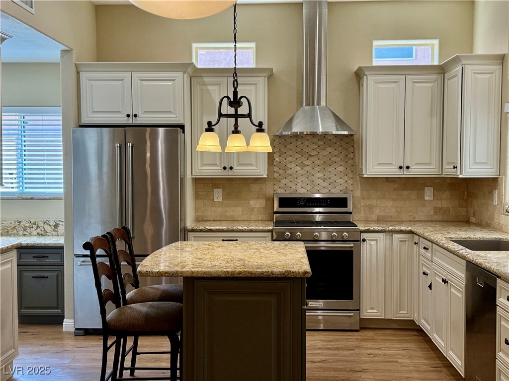 Las Vegas, Nevada 89134, United States, 2 Bedrooms Bedrooms, ,2 BathroomsBathrooms,Residential,Active,198125