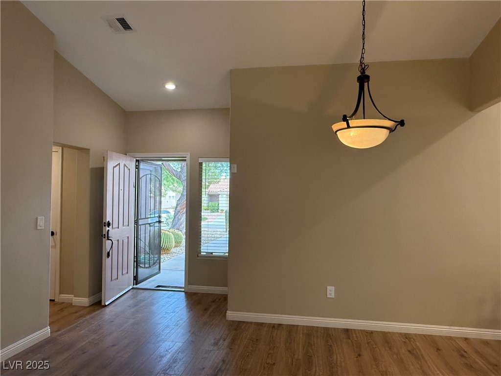 Las Vegas, Nevada 89134, United States, 2 Bedrooms Bedrooms, ,2 BathroomsBathrooms,Residential,Active,198125