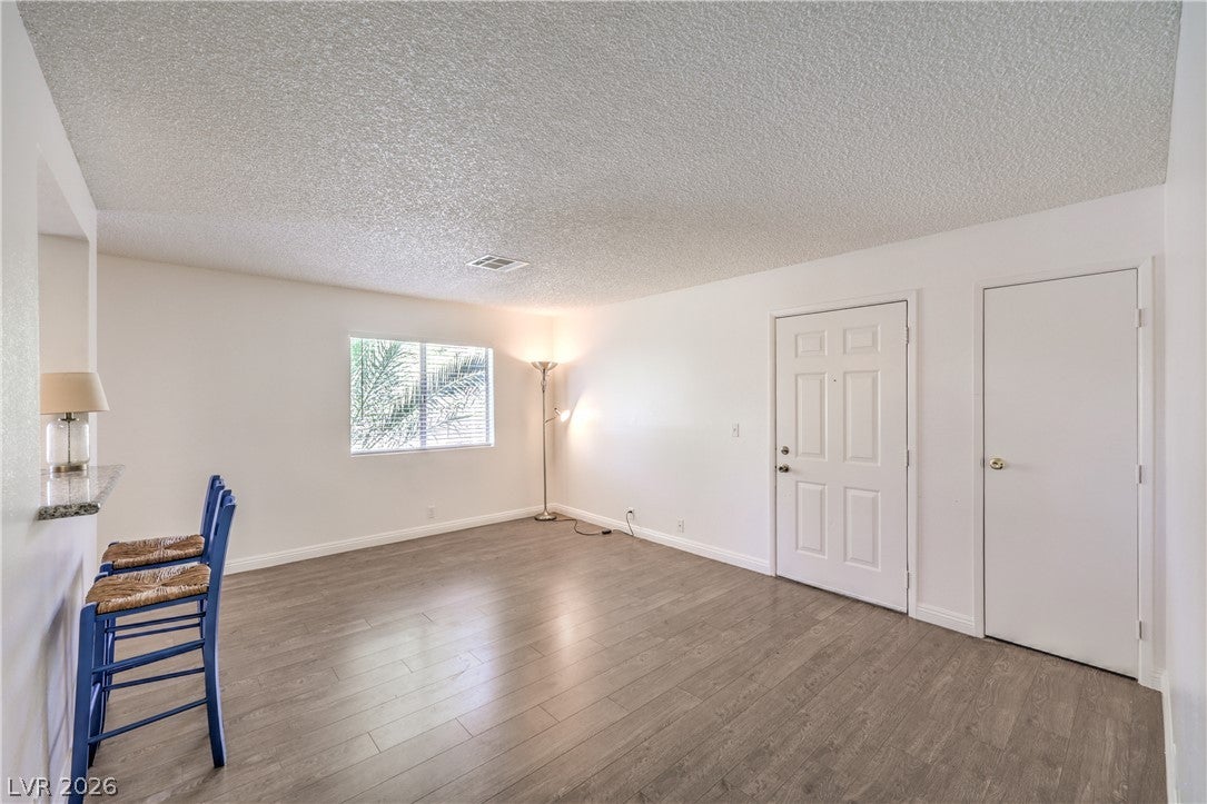 5181 Pioneer Avenue 202