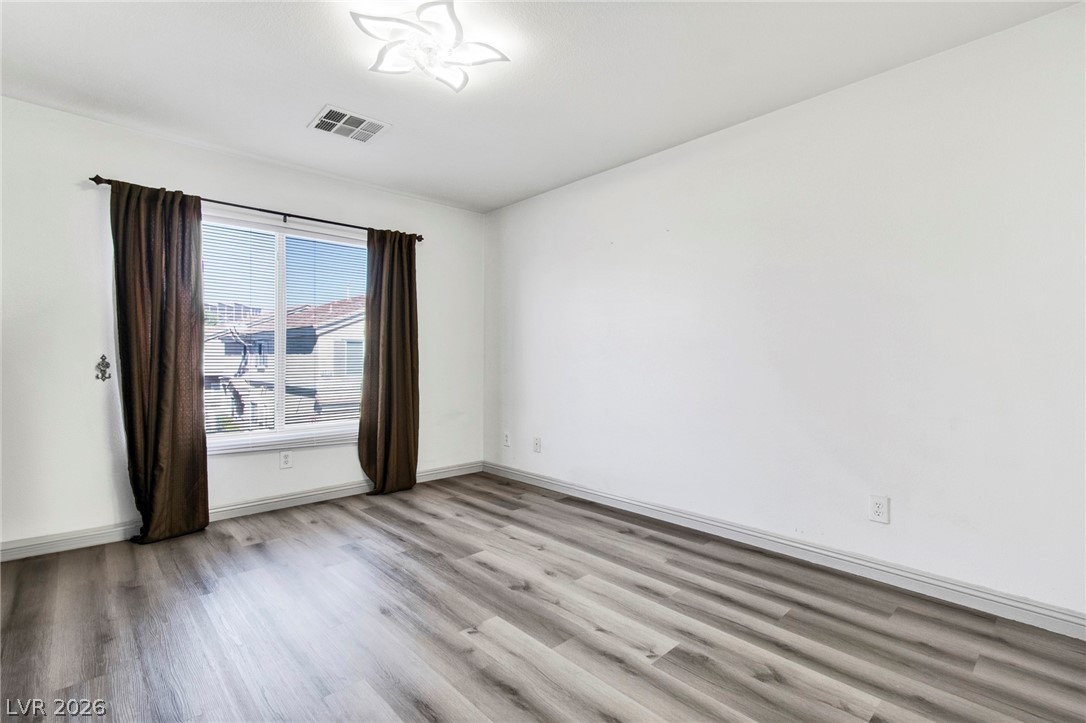 5507 Big Red Court 101