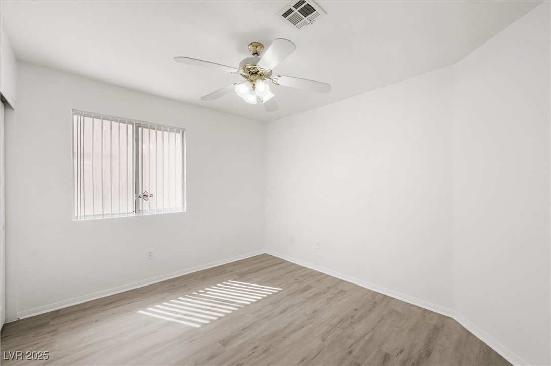 Las Vegas, Nevada 89122, United States, 4 Bedrooms Bedrooms, ,2 BathroomsBathrooms,Residential,Active,220332