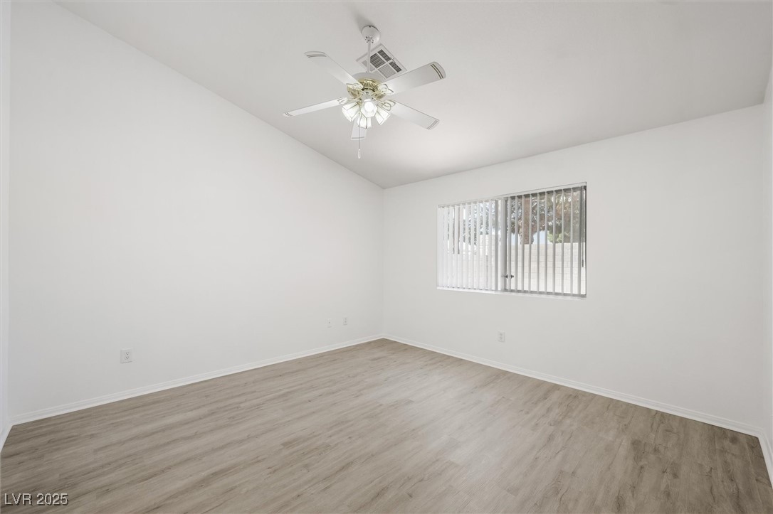 Las Vegas, Nevada 89122, United States, 4 Bedrooms Bedrooms, ,2 BathroomsBathrooms,Residential,Active,220332