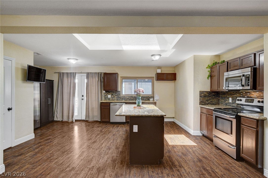 672 8th Street