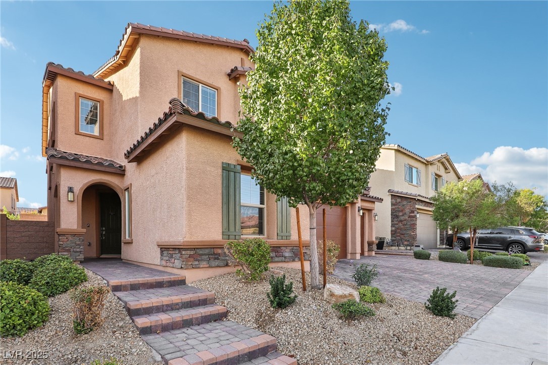 1557 Mistywood Court, Henderson, Nevada image 2