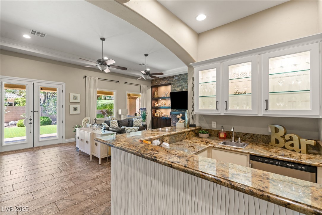 Las Vegas, Nevada 89149, United States, 5 Bedrooms Bedrooms, ,3 BathroomsBathrooms,Residential,Active,152215