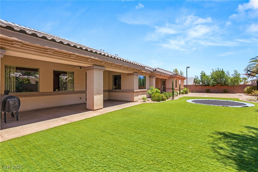 Las Vegas, Nevada 89149, United States, 5 Bedrooms Bedrooms, ,3 BathroomsBathrooms,Residential,Active,152215