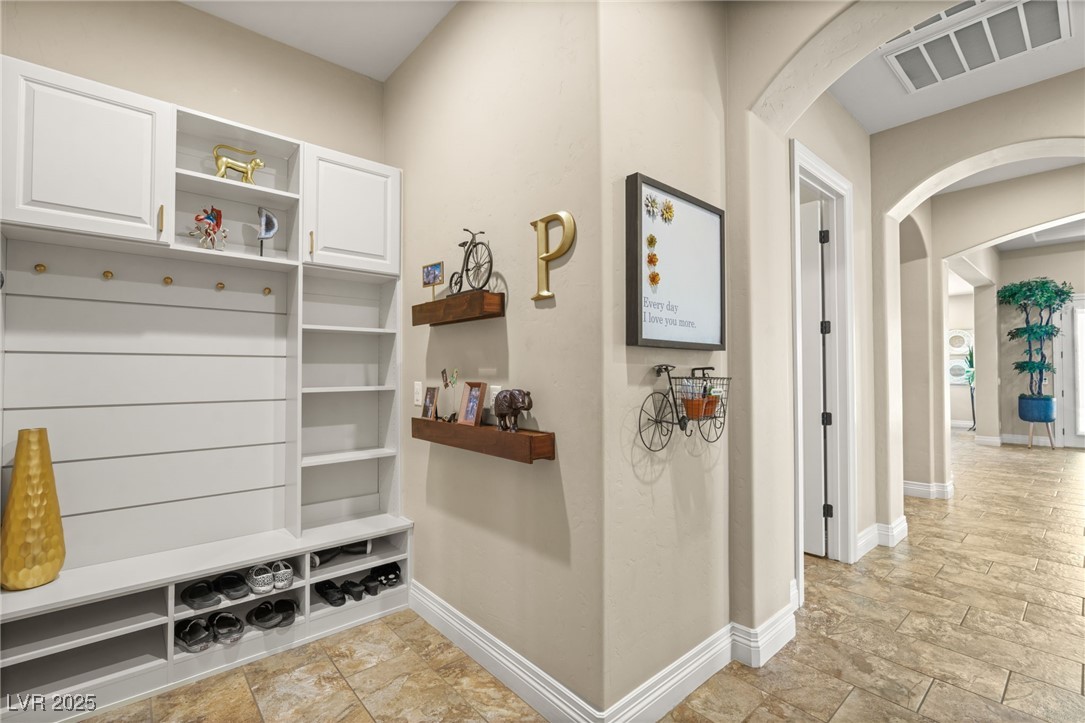 Las Vegas, Nevada 89149, United States, 5 Bedrooms Bedrooms, ,3 BathroomsBathrooms,Residential,Active,152215