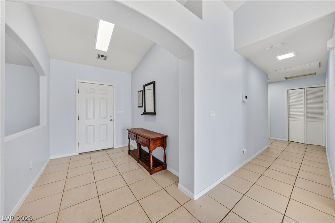 220 W Calvada Boulevard