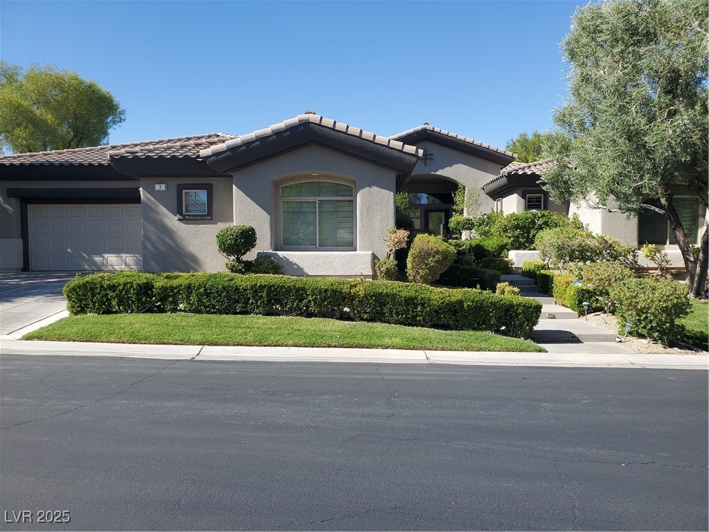 3 Isleworth Drive