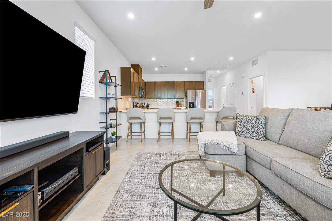 Henderson, Nevada 89015, United States, 3 Bedrooms Bedrooms, ,2 BathroomsBathrooms,Residential,Active,226826