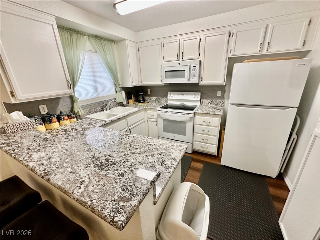 2221 Bay Club Drive 102