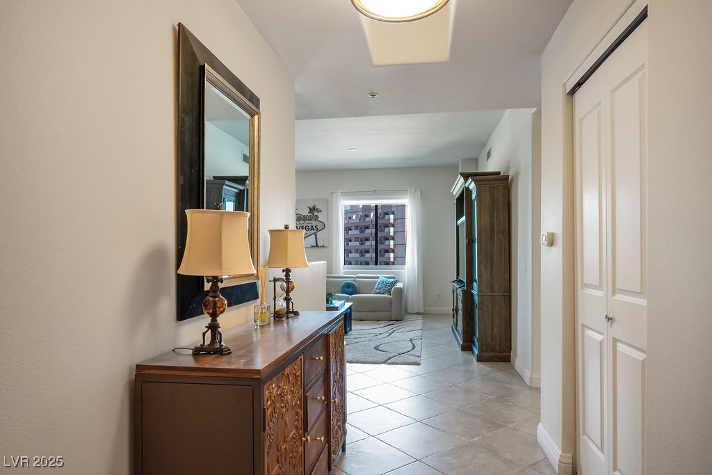 8255 Las Vegas Boulevard 619