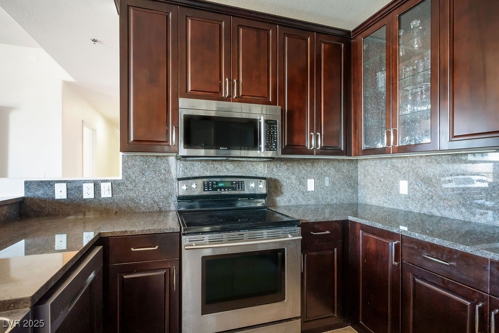8255 Las Vegas Boulevard 619