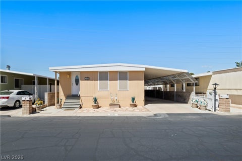 Mobile Home For Sale - 4641 Royal Ridge Boulevard<br/> Las Vegas, NV 89103