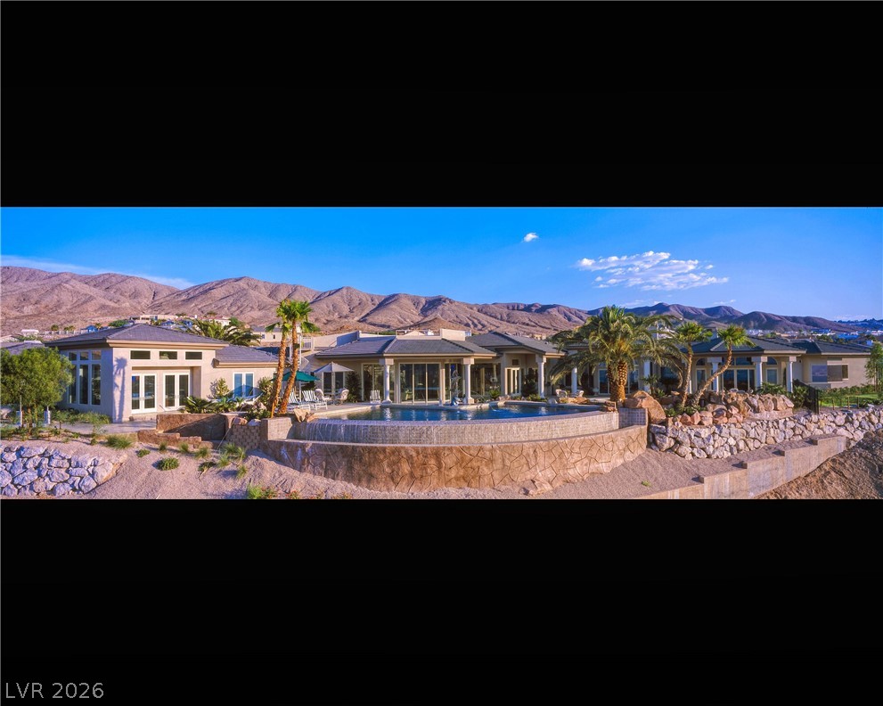 942 Villa Grande Way