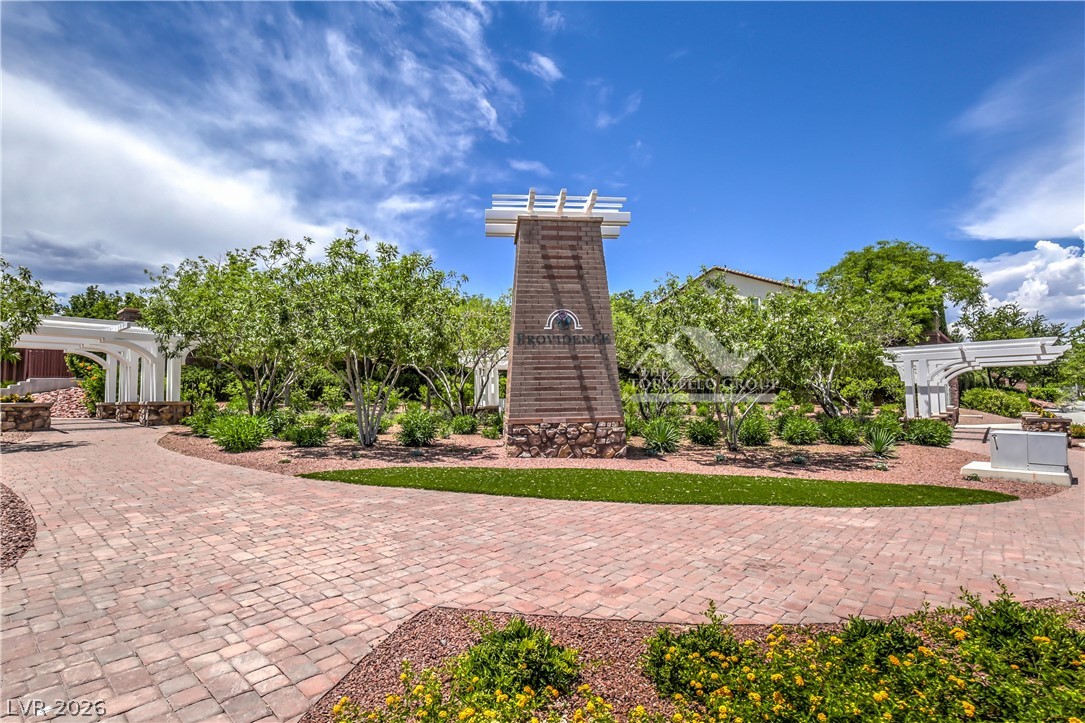 7623 GATSBY HOUSE Street