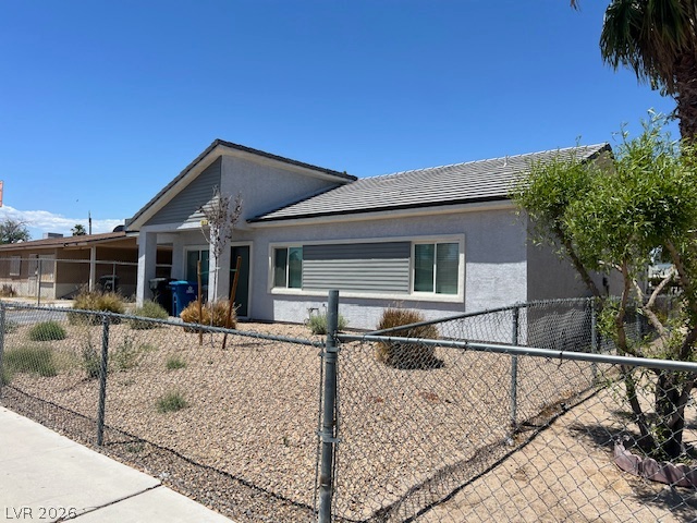 1912 Carver Avenue
