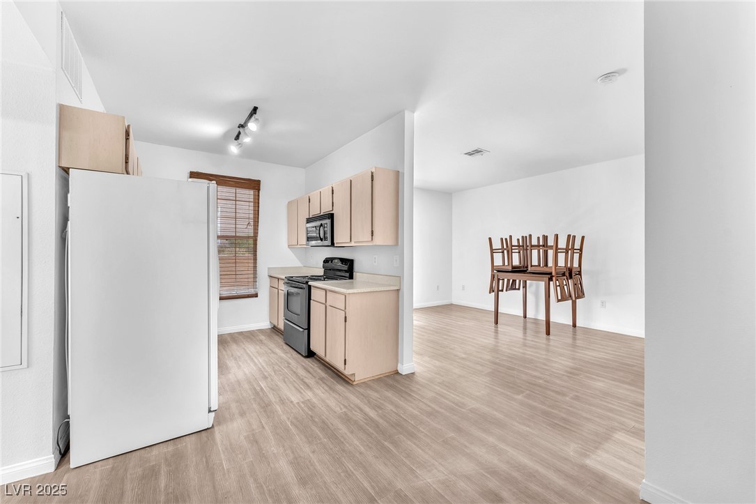 231 W Horizon Ridge Parkway #812, Henderson, Nevada image 6