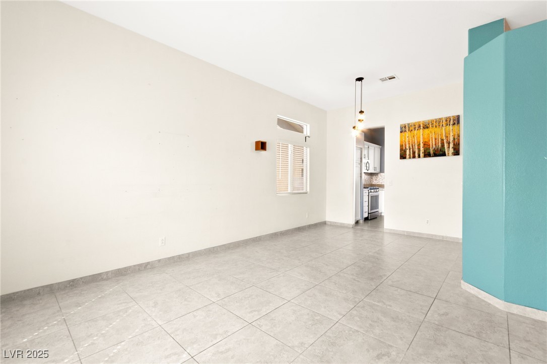 Properties 4 5232 Wild Orchid Street