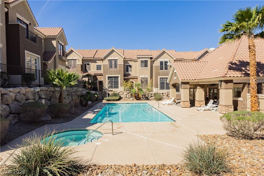 2742 Fountain Vista Lane