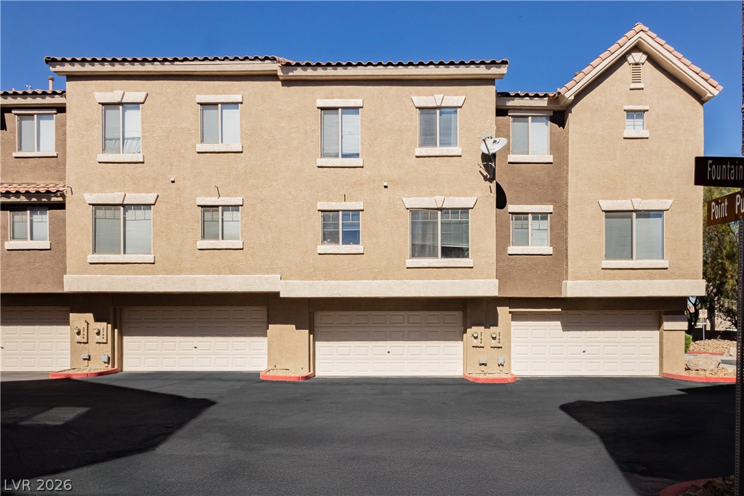 2742 Fountain Vista Lane