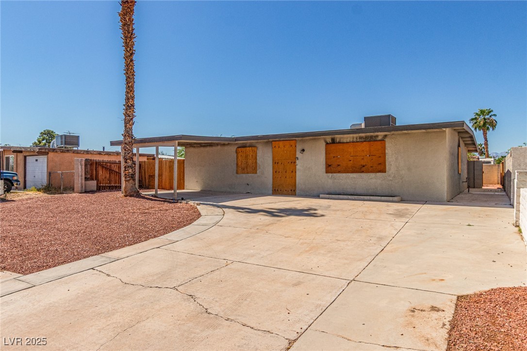 2741 San Domingo Lane
