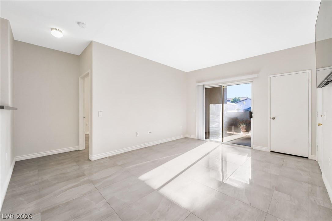 2615 W Gary Avenue 1089