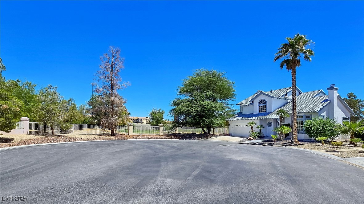 4901 Portraits Place