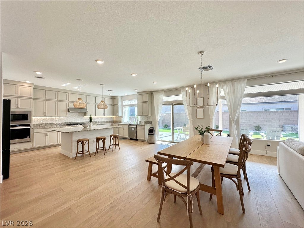 7139 Grace Estate Avenue