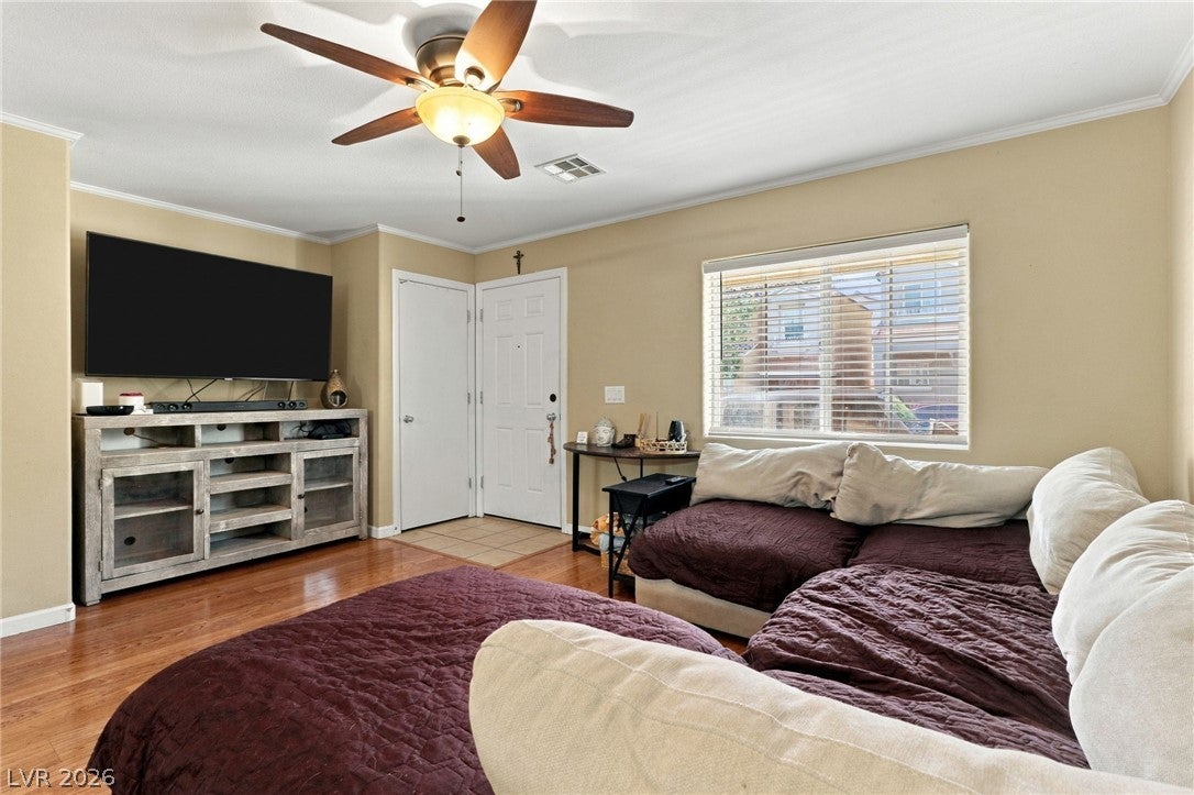 9104 Silk Threads Avenue