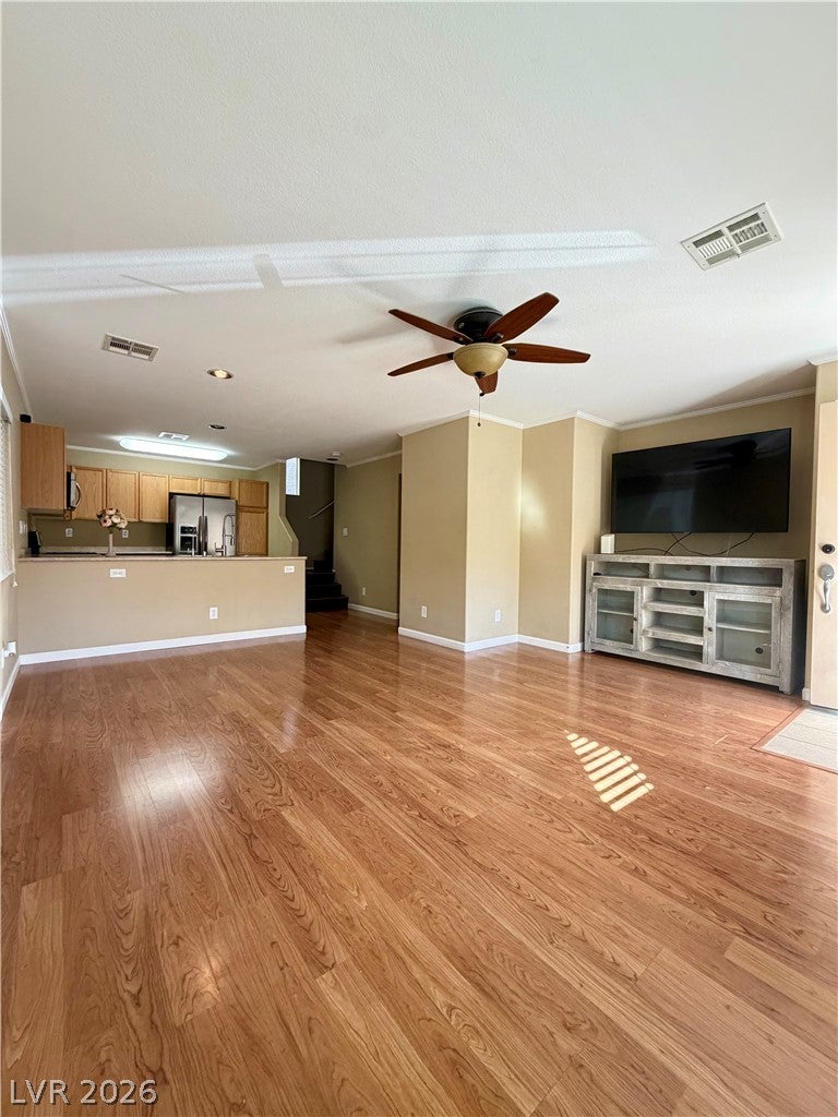 9104 Silk Threads Avenue
