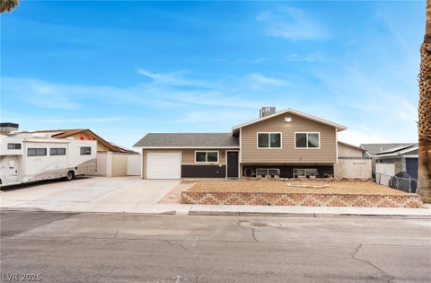 Homes For Sale - 3882 Chinchilla Avenue<br/> Las Vegas, NV 89121