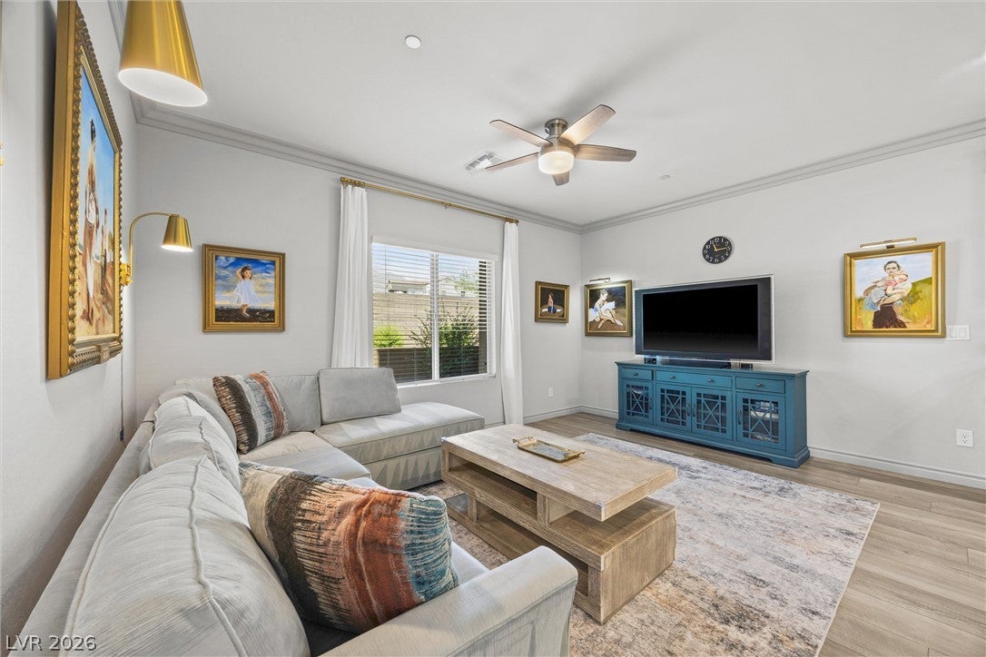 Properties 2 600 N Carriage Hill Drive 1034