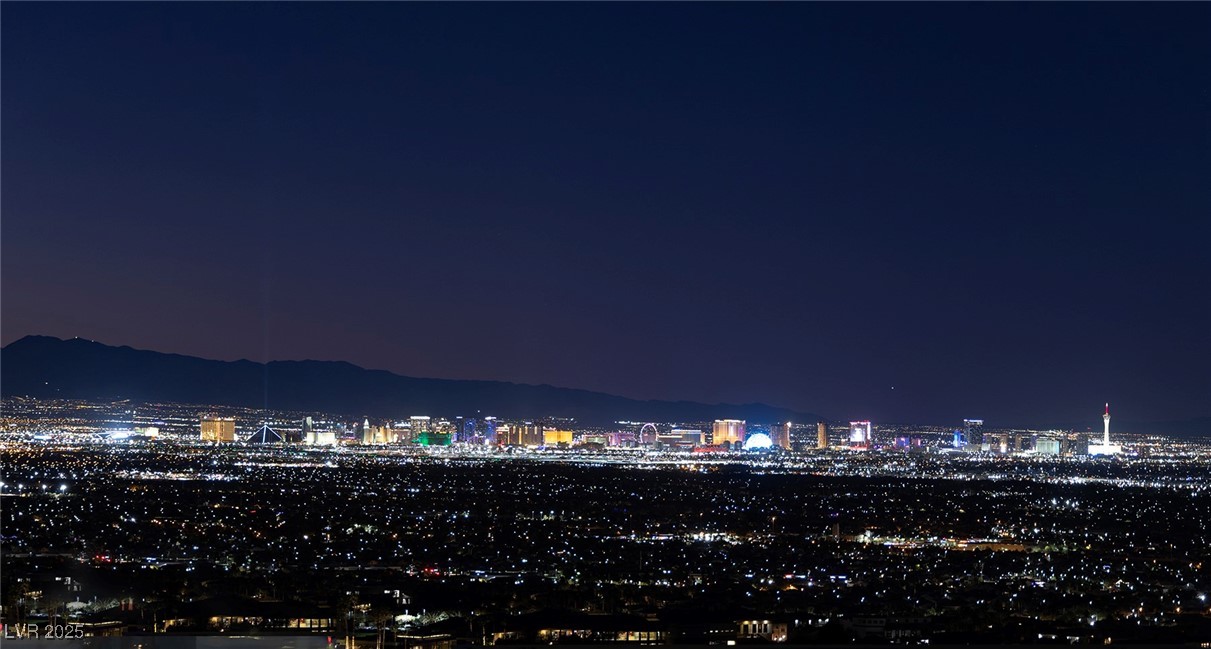 667 Solitude Rock Court, Henderson, Nevada image 7
