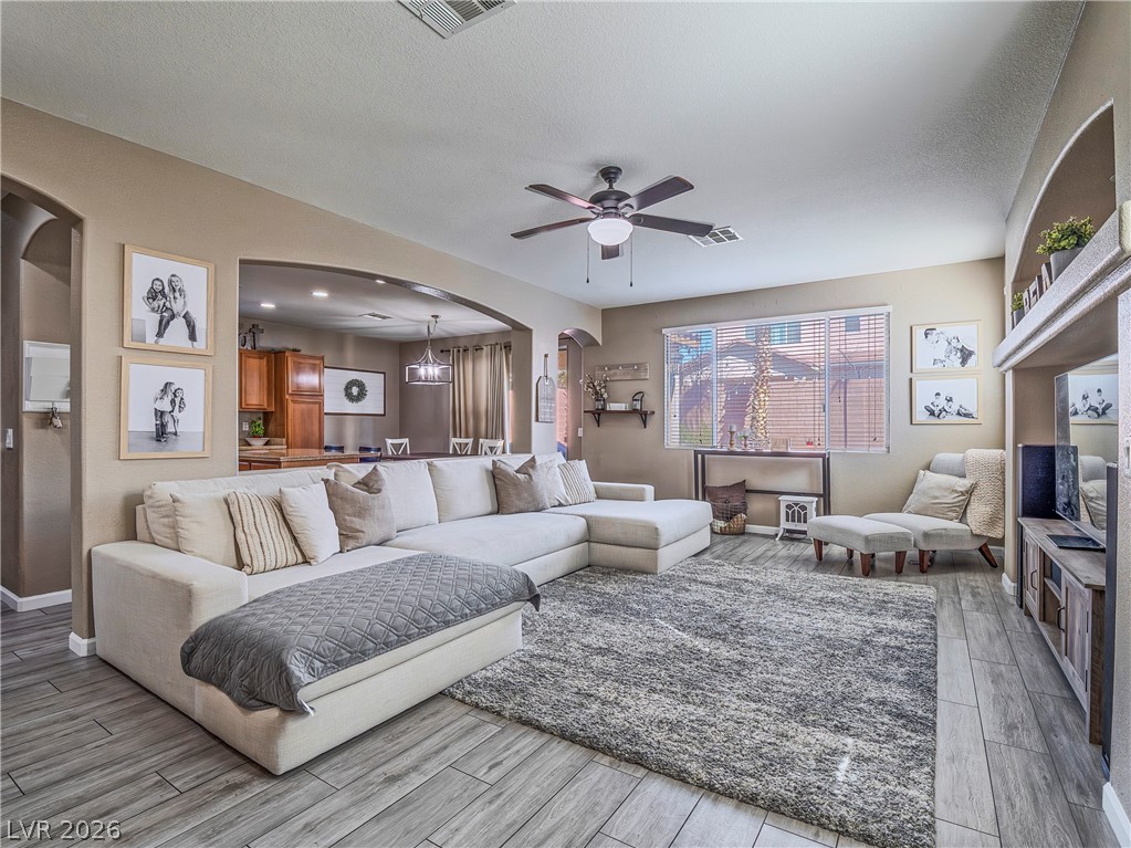 9440 White Ridge Avenue