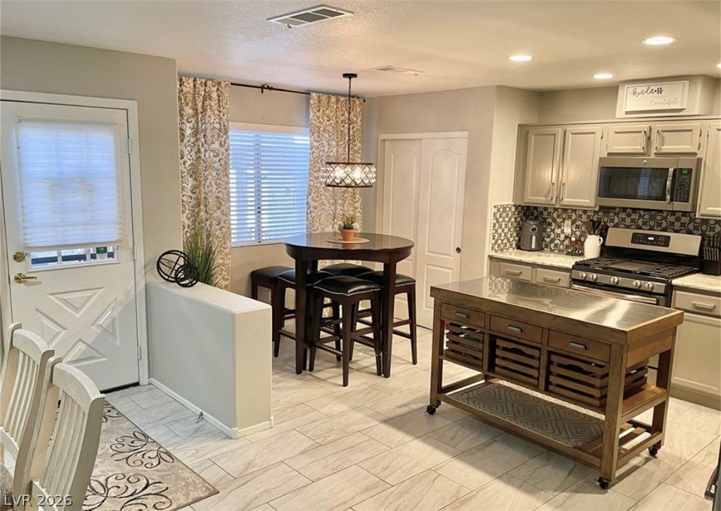 2205 Camel Mesa Drive