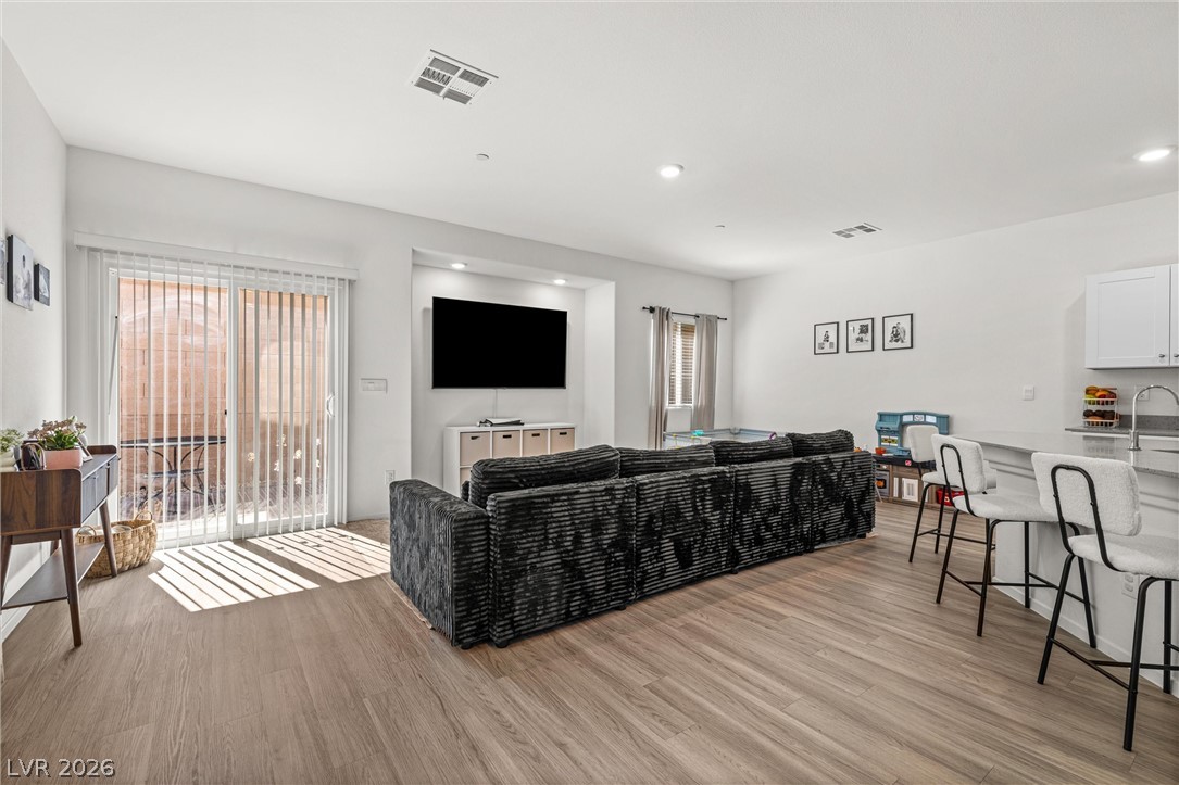 7855 Pandora Sky Street 3