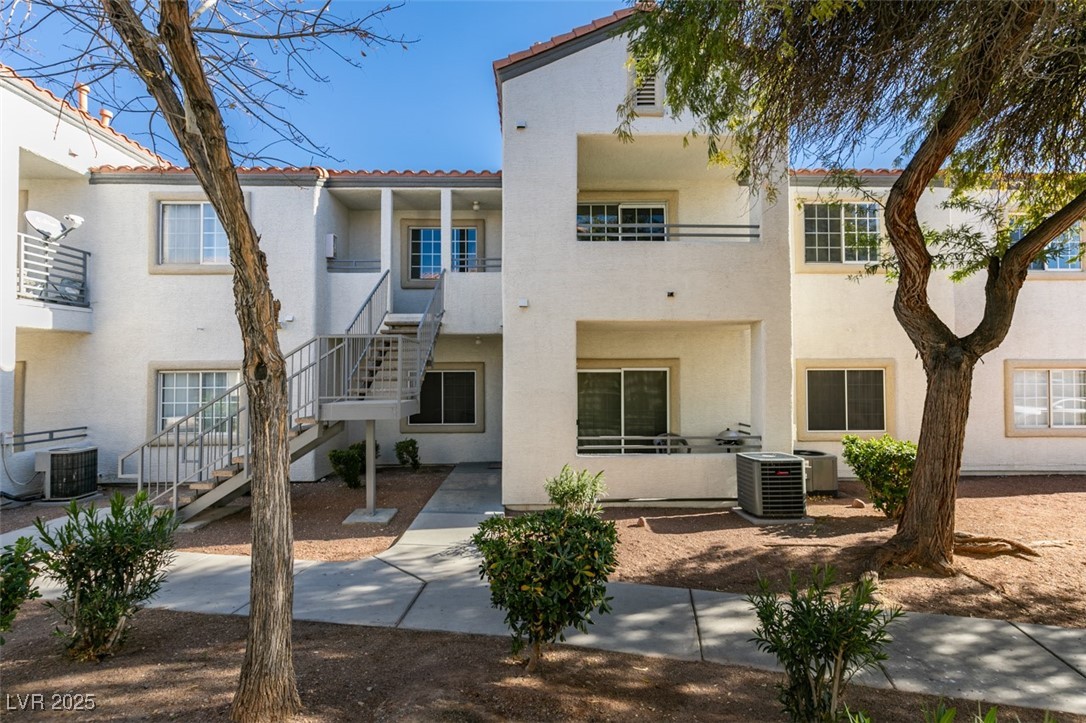 3318 N Decatur Boulevard 2138