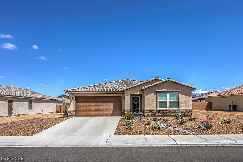 3574 E Garfield Drive