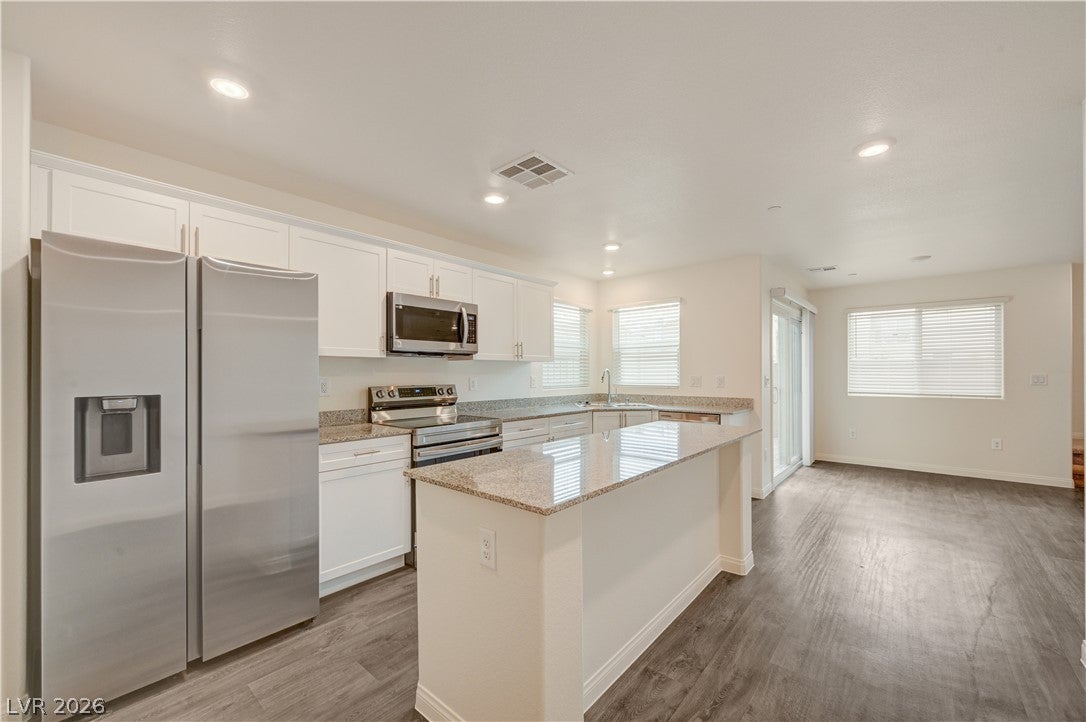 2902 Hemi Orange Avenue