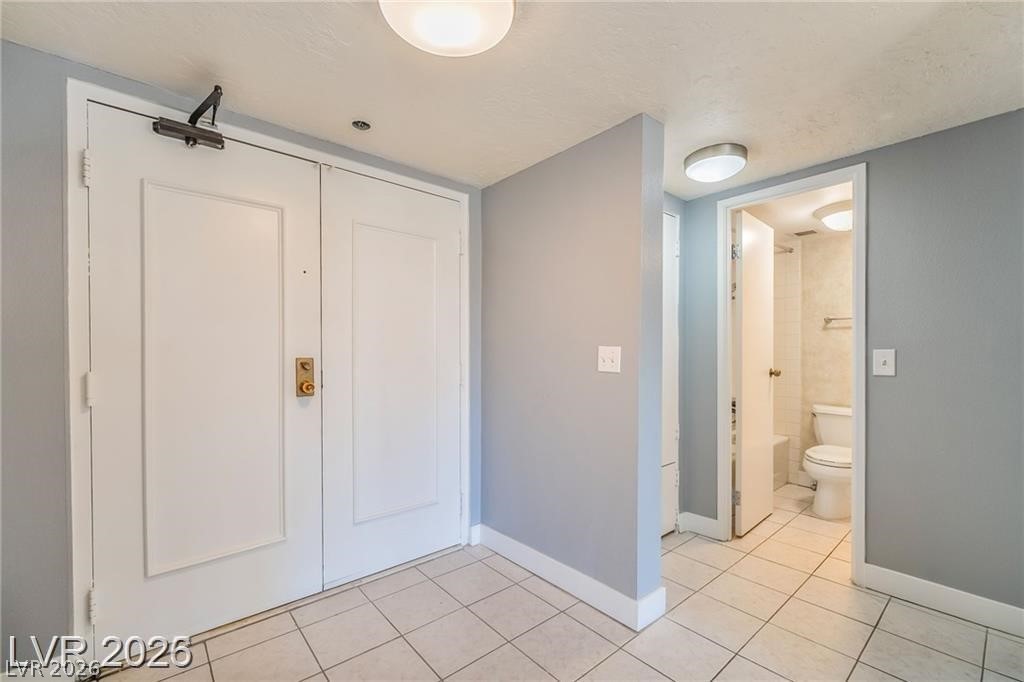 205 E Harmon Avenue 409