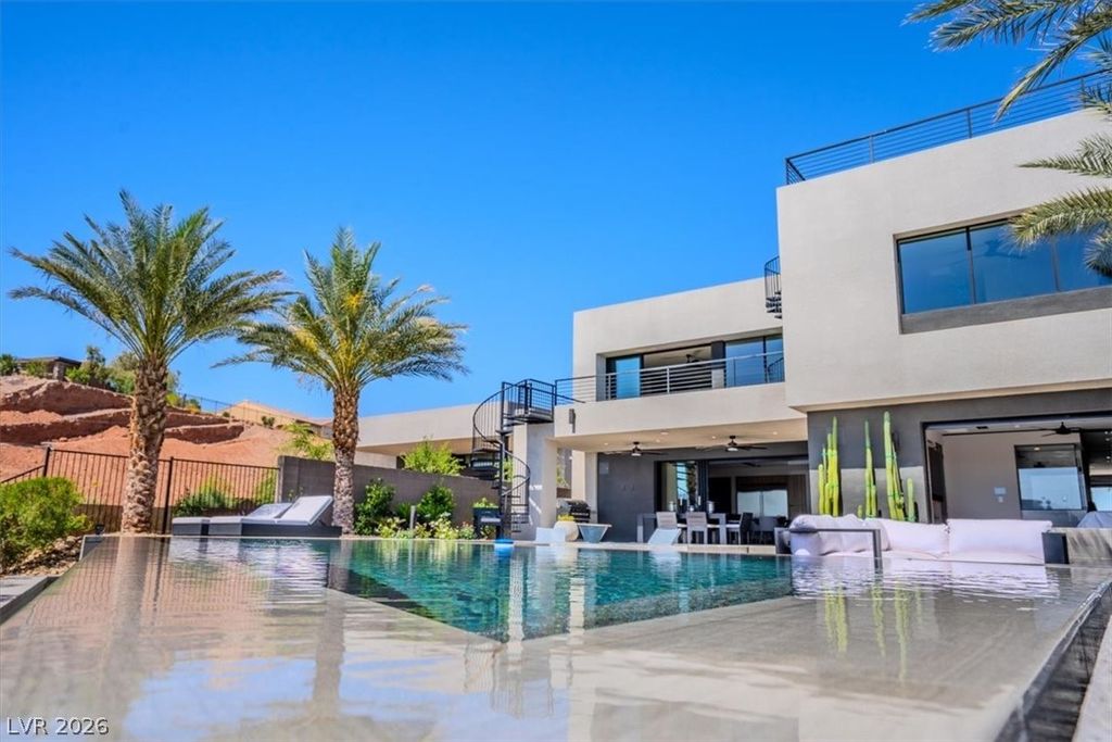 Photo of 12 Falling Canyon Court, Henderson, NV 89011 (MLS # 2776904)